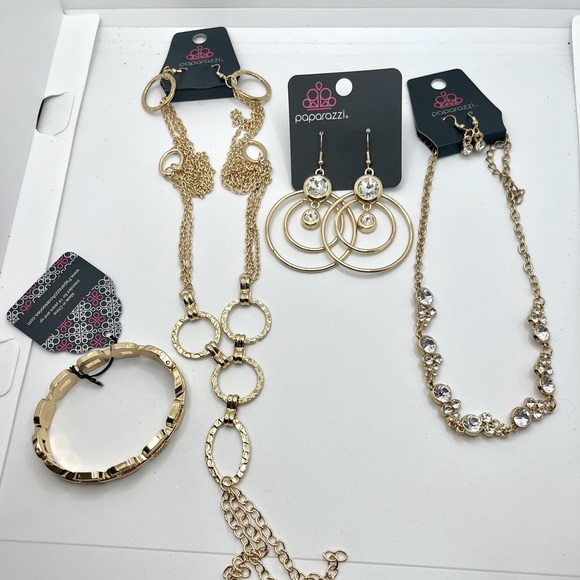 4 for $8 paparazzi jewelry new - Picture 2 of 8